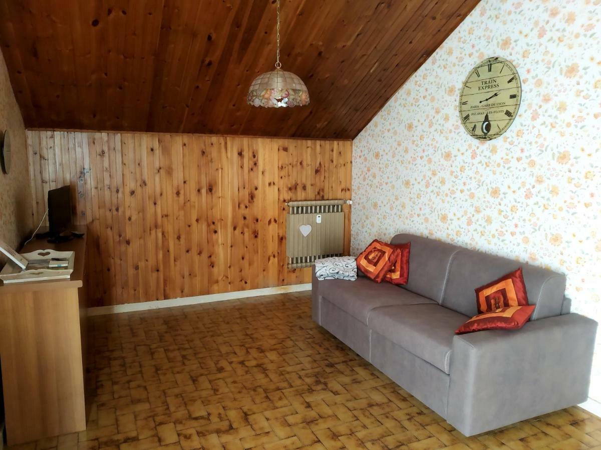 Au Grenier Charmant Аоста Экстерьер фото